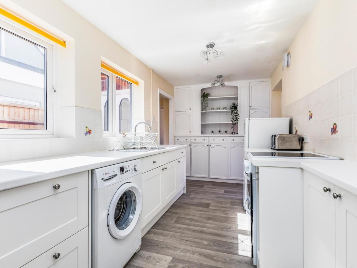 Pass The Keys Lovely Ground Floor Flat With Large Garden Chichester Exteriér fotografie