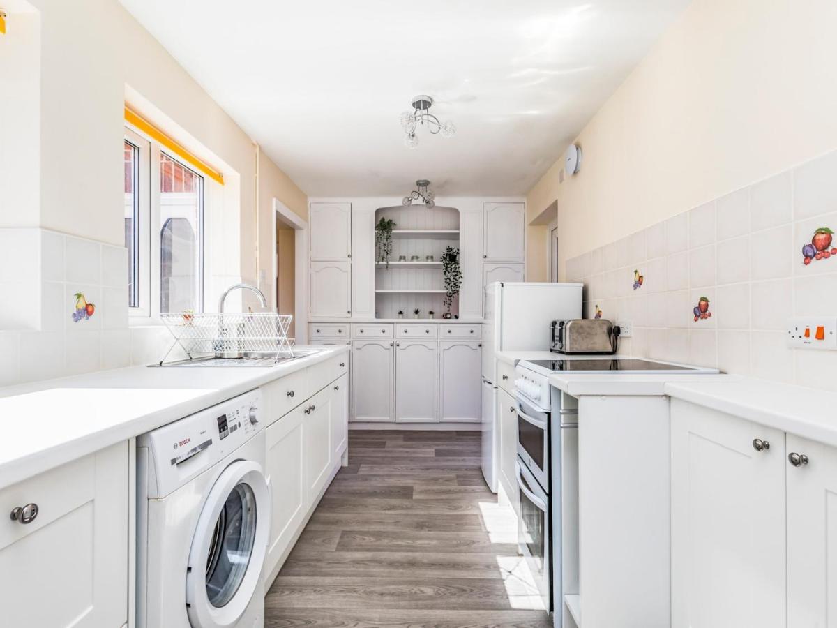 Pass The Keys Lovely Ground Floor Flat With Large Garden Chichester Exteriér fotografie